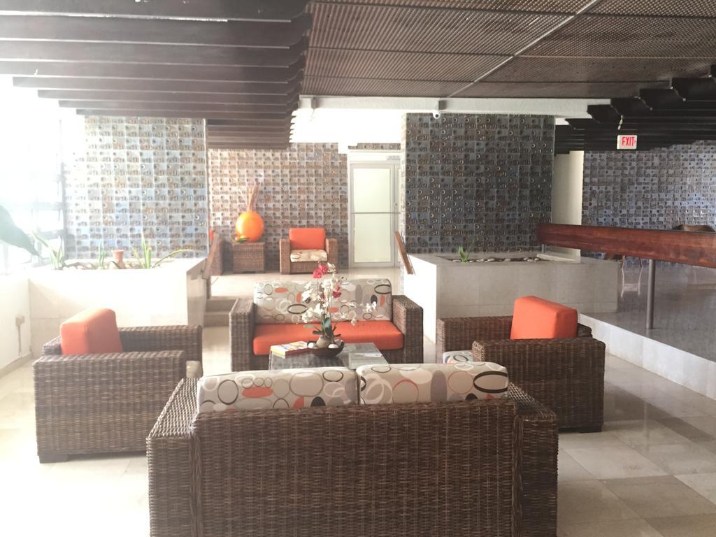 Marbella Del Caribe Beachfront San Juan Eksteriør billede