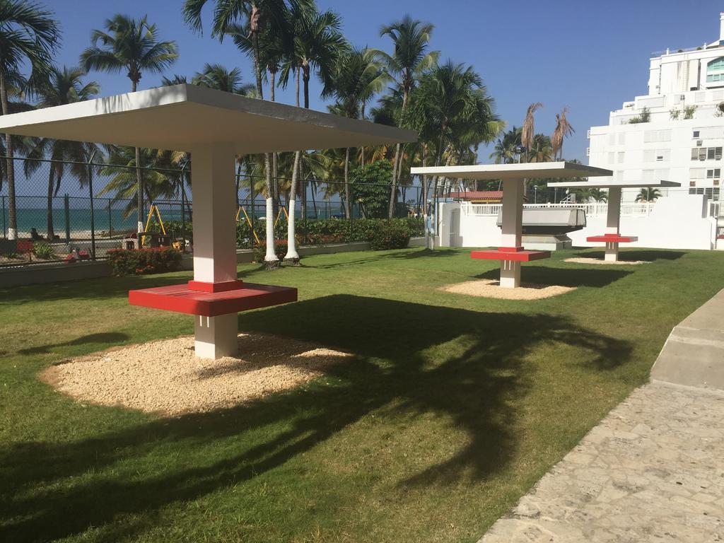 Marbella Del Caribe Beachfront San Juan Eksteriør billede