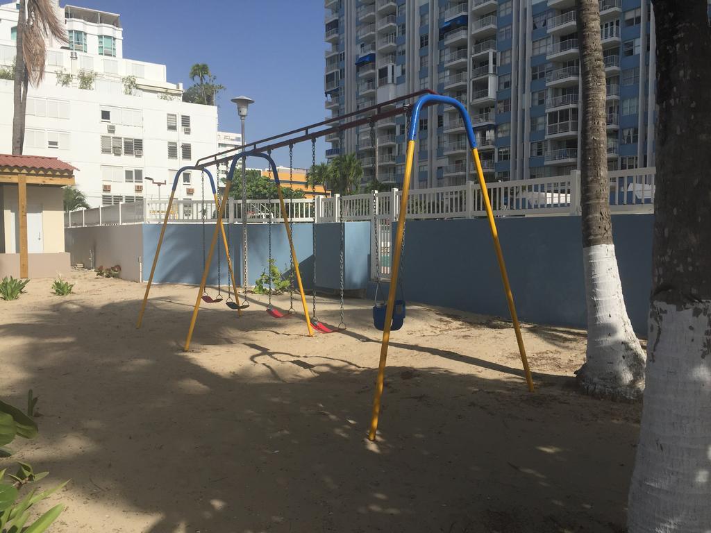 Marbella Del Caribe Beachfront San Juan Eksteriør billede